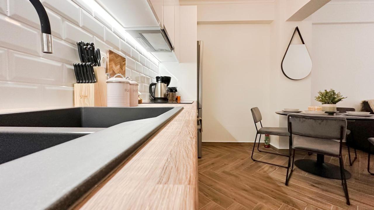 Ferienwohnung Valtetsiou Central 50Sqm Apt In Athen Exterior foto